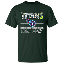 Load image into Gallery viewer, Tennessee Titans Derrick Henry Marcus Mariota Signatures Football