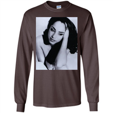 Load image into Gallery viewer, Sade Adu Supreme Musician Hypebeast